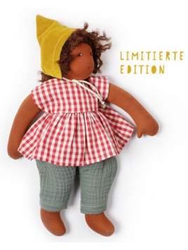 Nanchen Natur - Bio Schmusepuppe "Erdbeerkönigin Emilie" 38cm