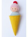Nanchen Natur - Bio Baby Rassel "Eichenbaby im Rindenbett" 16cm