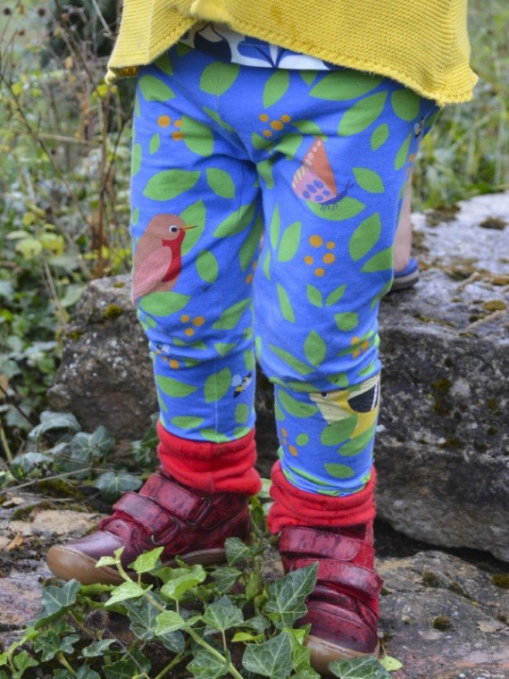 merle kids - Bio Kinder Leggings mit Beerenstrauch-Motiv