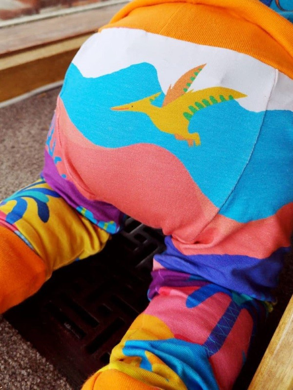 merle kids - Bio Kinder Leggings mit Vorzeiten-Motiv